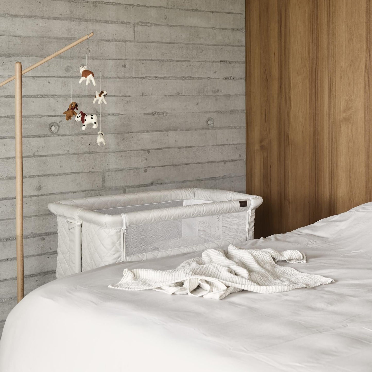 Quax Co-Sleeper Side by Side Cream Crib