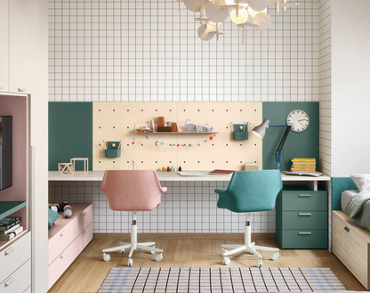 Nidi Desk with two desk upholstered chairs 