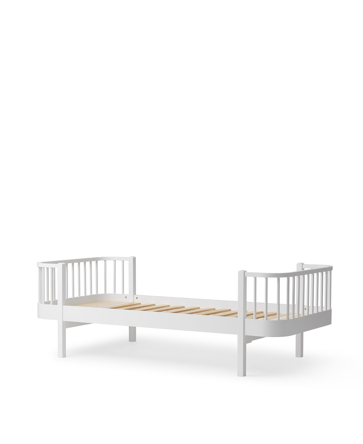 Oliver Furniture Wood Original Bed - White