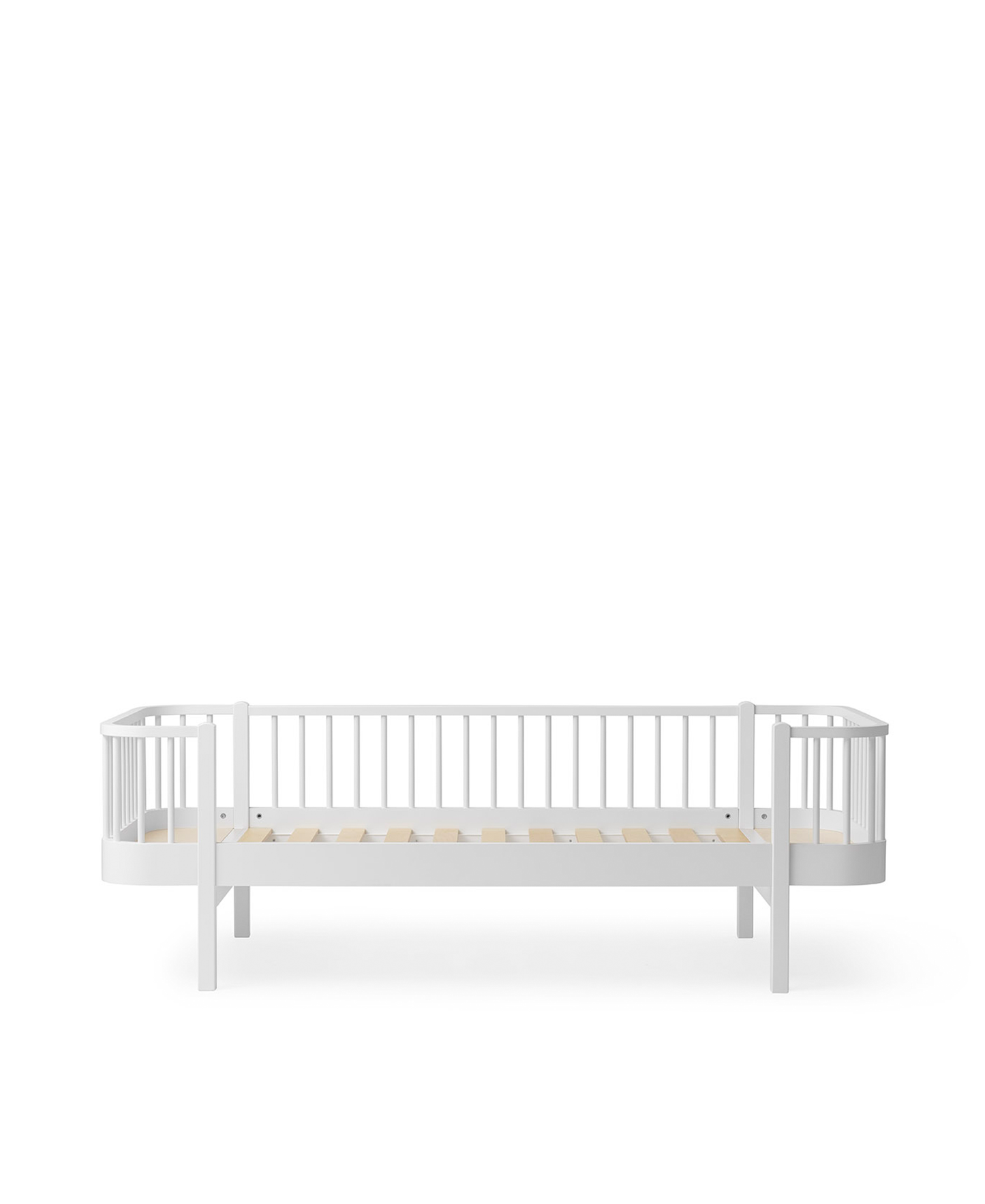 Oliver Furniture Wood Original Day Bed - White