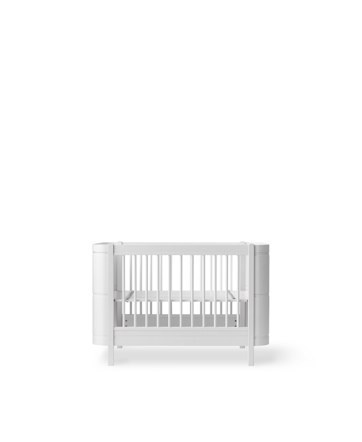 Oliver Furniture Wood Mini+ Cot Bed Incl. Junior Kit - White