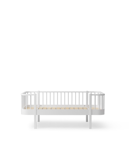 Oliver Furniture Wood Original Junior Day Bed - White
