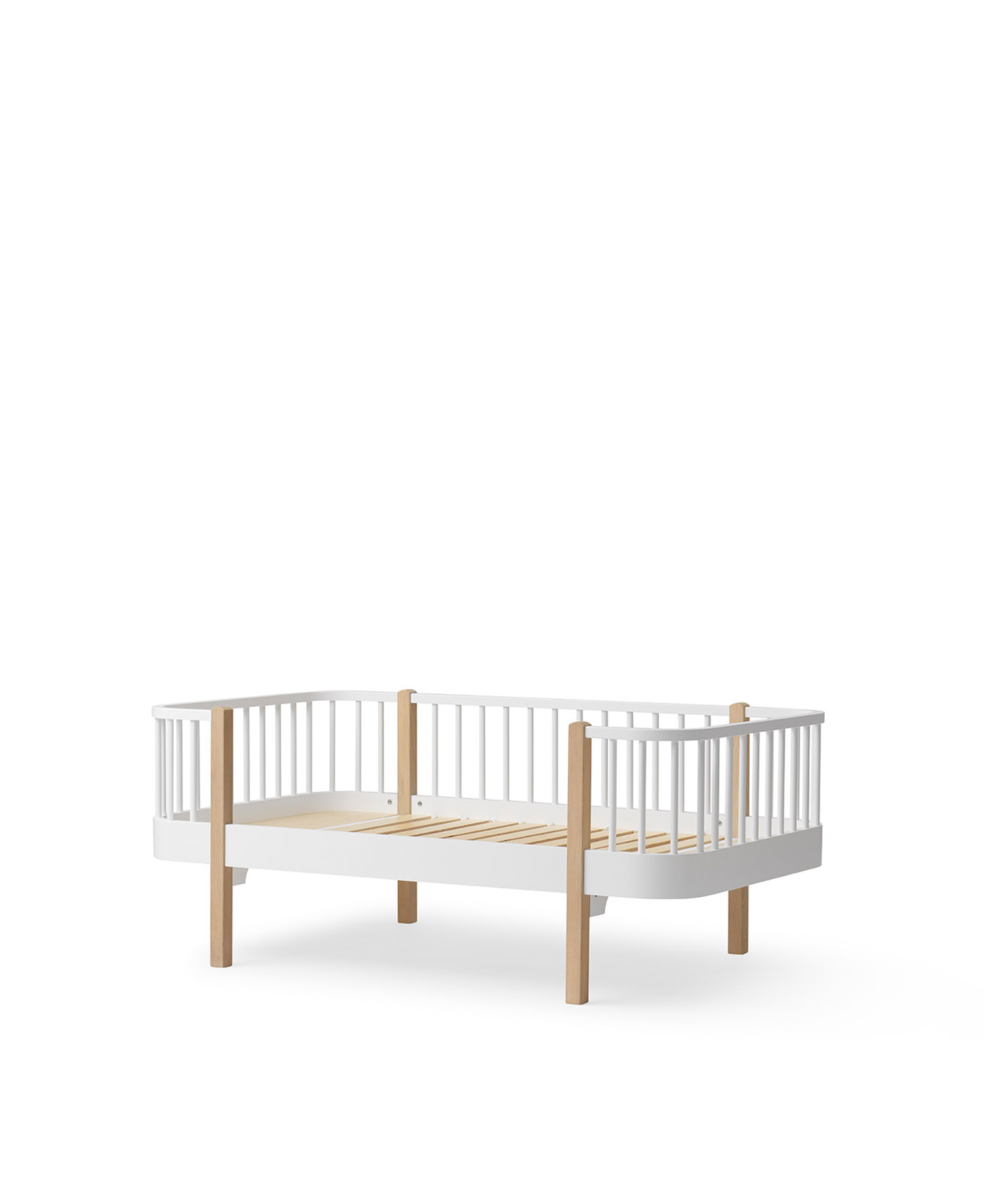 Oliver Furniture Wood Original Junior Day Bed - White and Oak