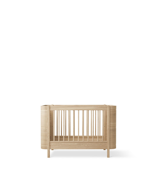 Oliver Furniture Wood Mini+ Cot Bed Incl. Junior Kit - Oak