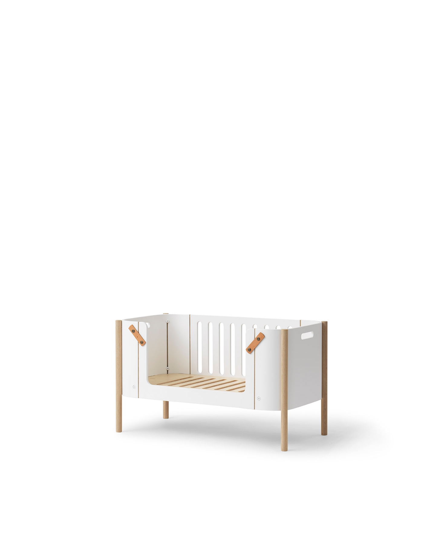 Oliver Furniture Wood Co-Sleeper Incl. Bench Conversion - White and Oak