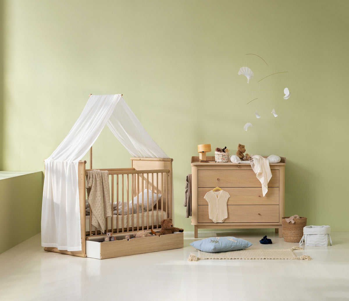 Camp Novel Convertible Cot & Bed (60×120 to 120×200 cm) - Oak