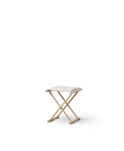 Oliver Furniture Camp Junior Stool – Oak and Undyed