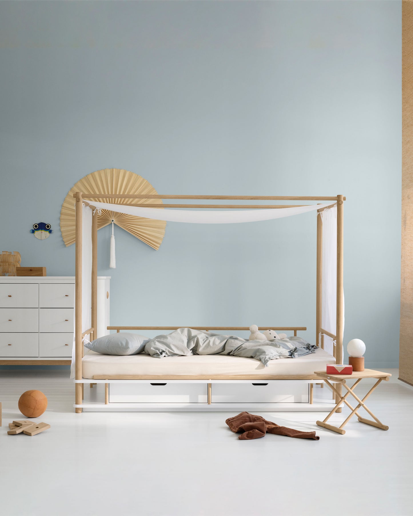 Oliver Furniture Camp Bed Table Low – Oak