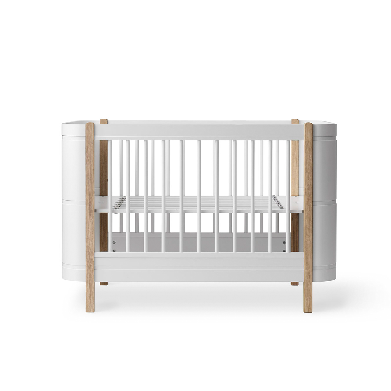 Oliver Furniture Wood Mini+ Cot Bed Excl Junior Kit - White & Oak