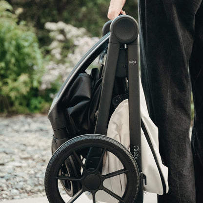 qUAX sTROLLER FOLDED 
