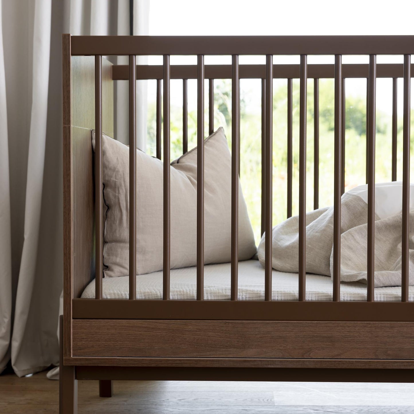 Quax Ashi Convertible Cot Bed 140 X 70 cm - Chestnut