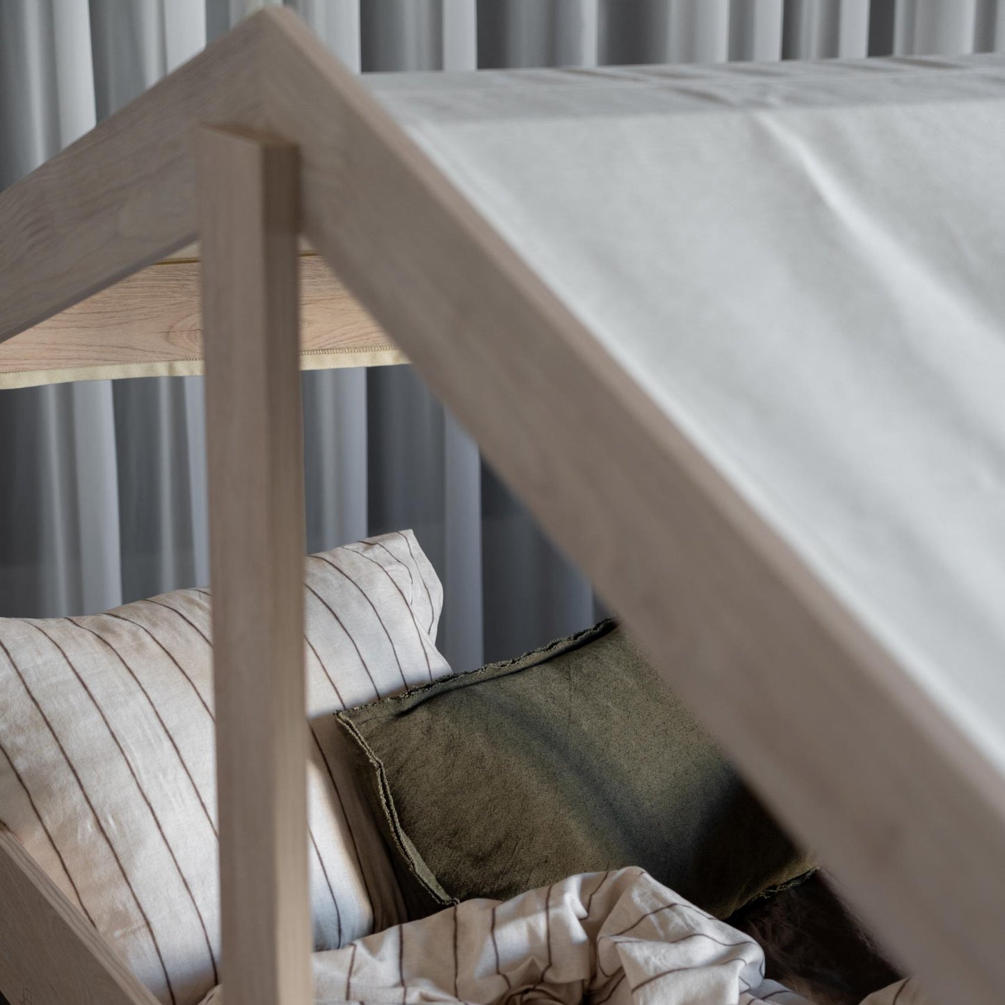 Quax Montessori Cottage Junior Bed