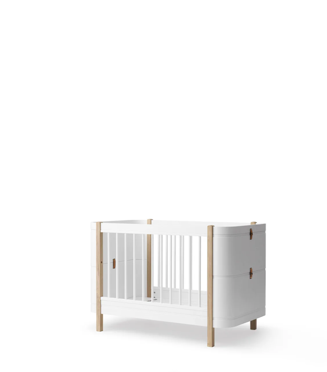 Oliver Wood Mini+ Cot Bed incl. Junior Kit in White/Oak